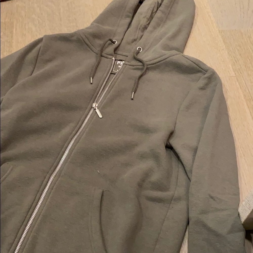 hunter green zip up sweatshirt